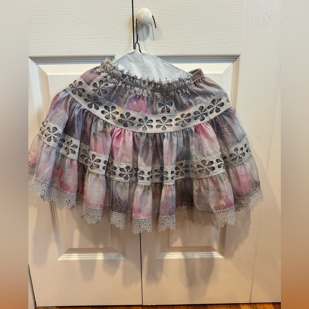 Flowy skirt